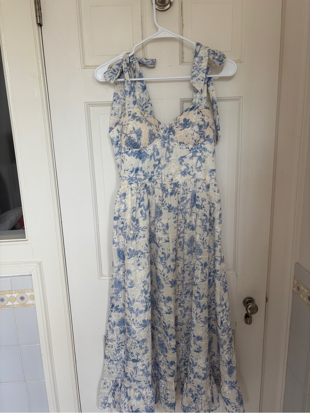 3 Sisters Blue and Cream Floral Tie-Shoulder Maxi Dress